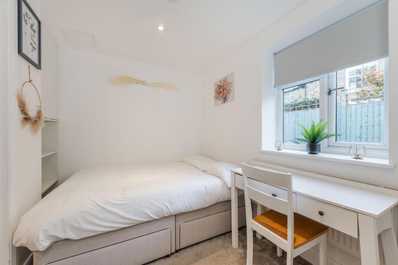 Three-Bedroom Bliss In London Town Exteriér fotografie